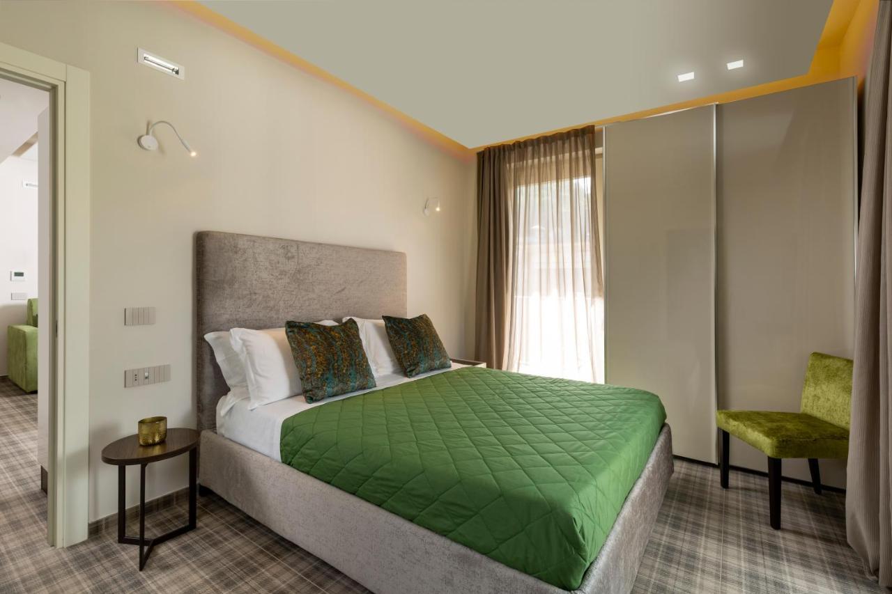 Elegance Riccione Aparthotel Bagian luar foto