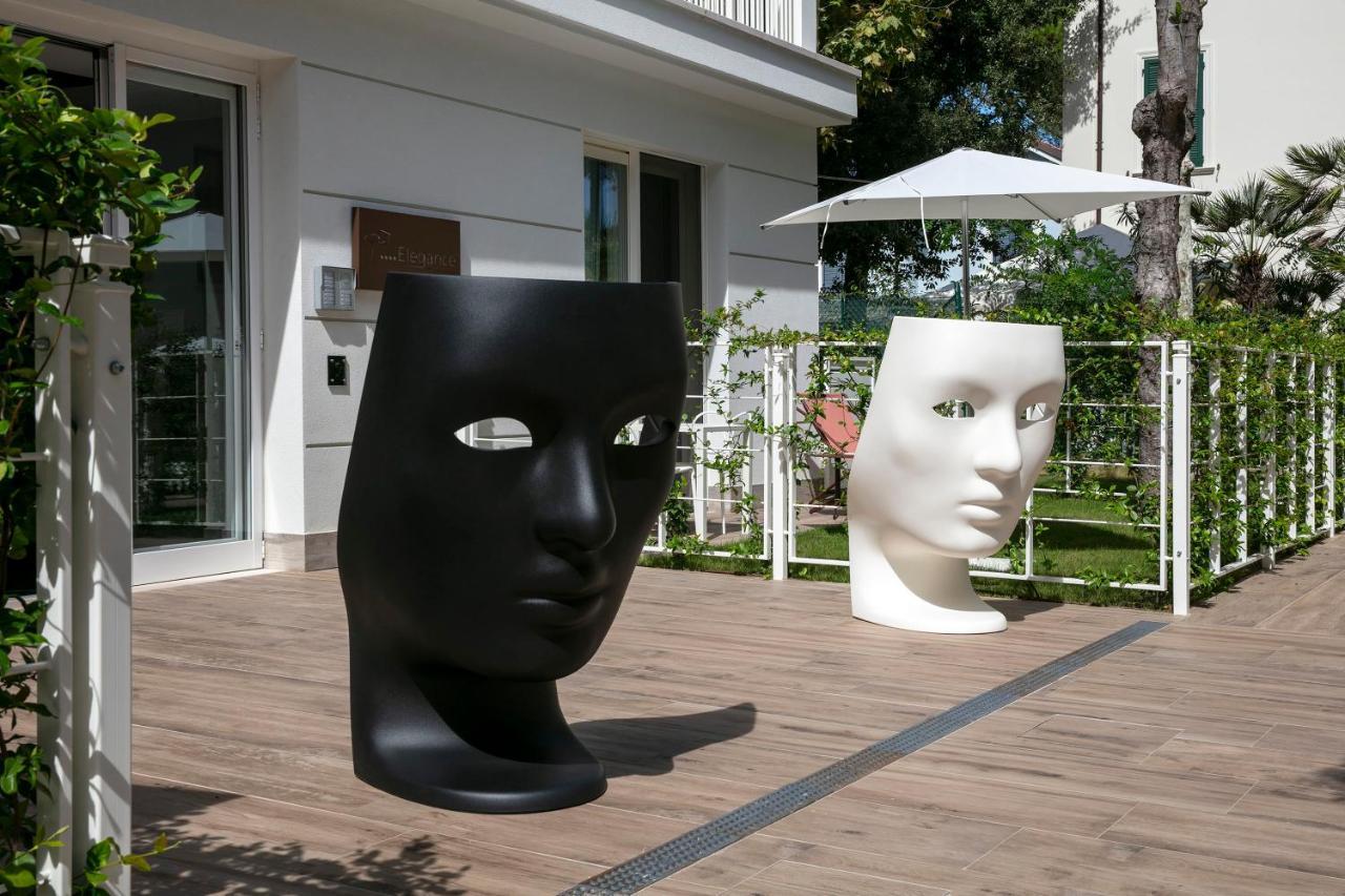 Elegance Riccione Aparthotel Bagian luar foto