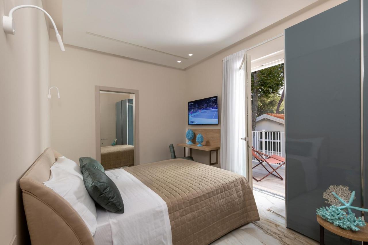 Elegance Riccione Aparthotel Bagian luar foto